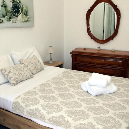 Modern Apartment In The Center Of Heraklion C Luaran gambar